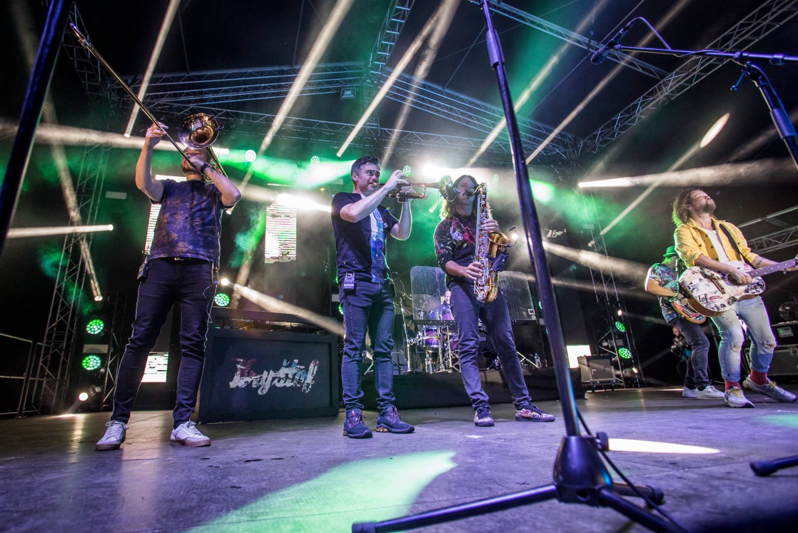 Kryštof rozehráli svou show na ostrově v Holýšově, přivezli s sebou Kateřinu Marii Tichou