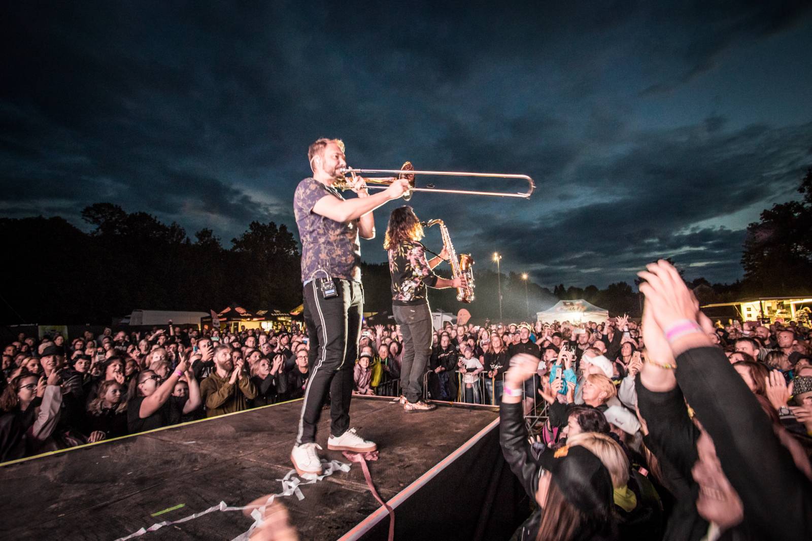 Kryštof rozehráli svou show na ostrově v Holýšově, přivezli s sebou Kateřinu Marii Tichou