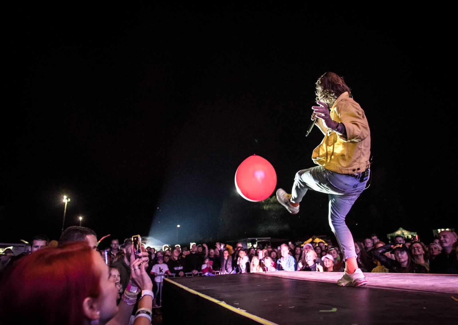 Kryštof rozehráli svou show na ostrově v Holýšově, přivezli s sebou Kateřinu Marii Tichou