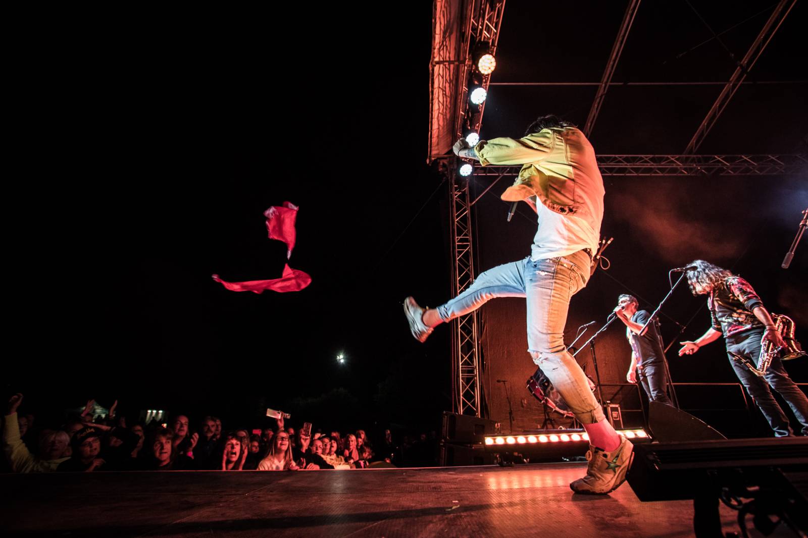 Kryštof rozehráli svou show na ostrově v Holýšově, přivezli s sebou Kateřinu Marii Tichou