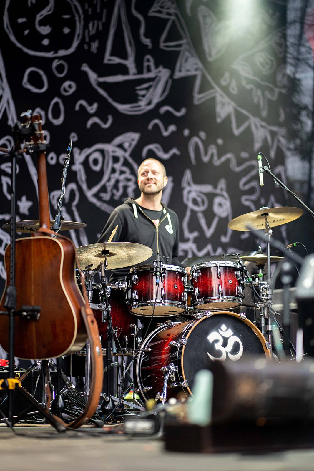 Tomáš Klus rozezpíval Ledárny Braník, na pódium si pozval manželku Tamaru