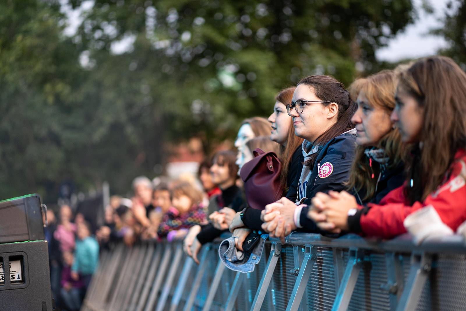 Tomáš Klus rozezpíval Ledárny Braník, na pódium si pozval manželku Tamaru