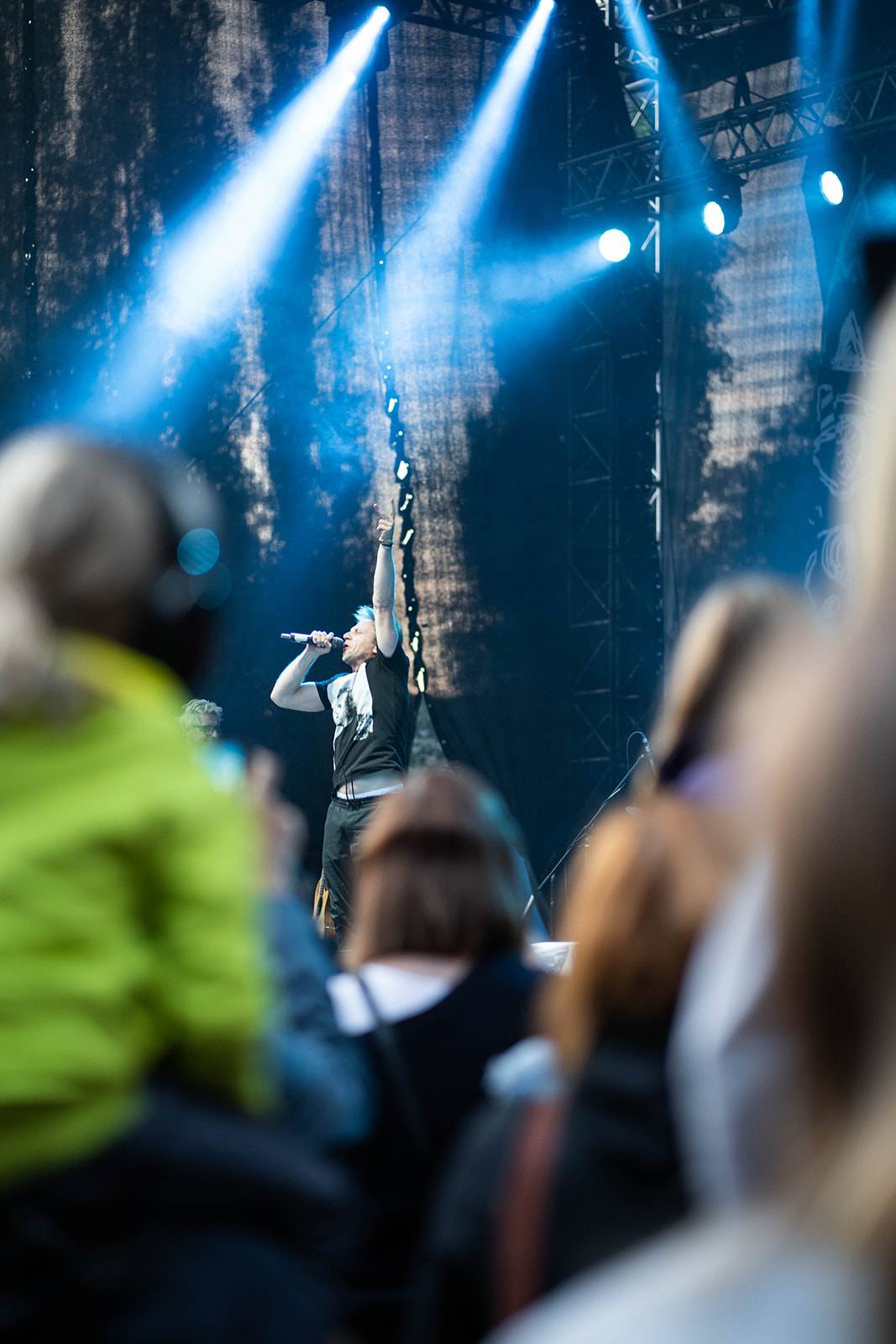 Tomáš Klus rozezpíval Ledárny Braník, na pódium si pozval manželku Tamaru