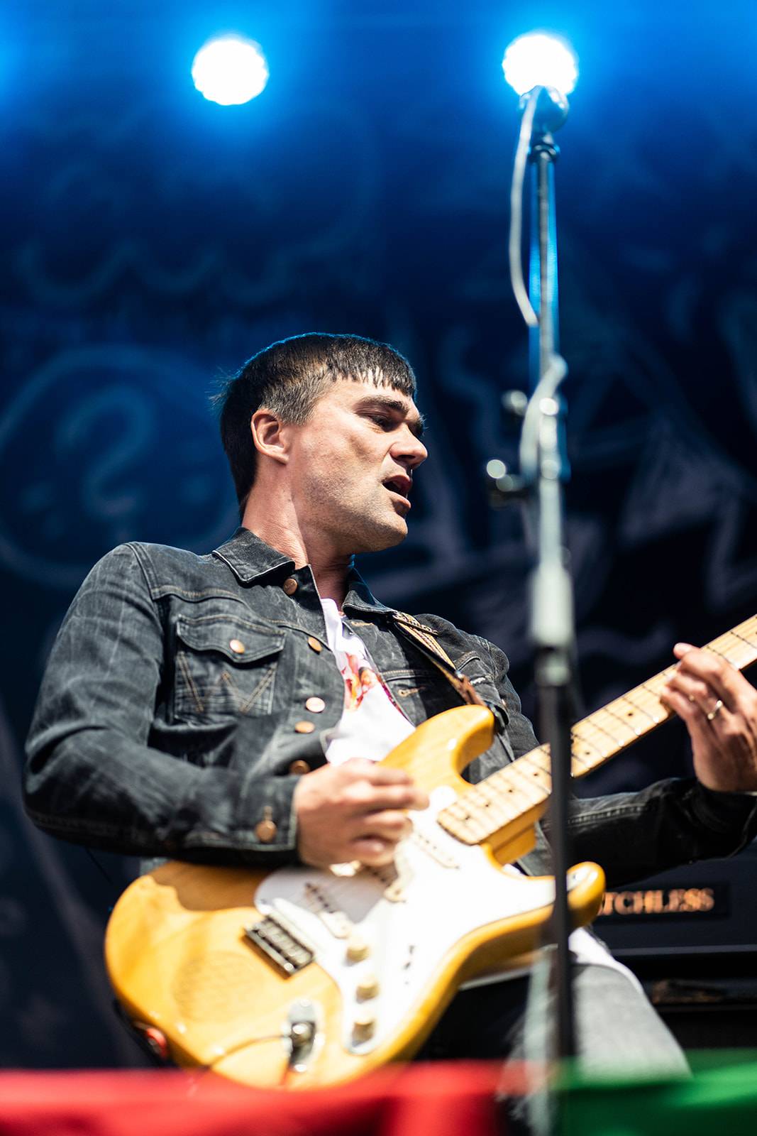 Tomáš Klus rozezpíval Ledárny Braník, na pódium si pozval manželku Tamaru