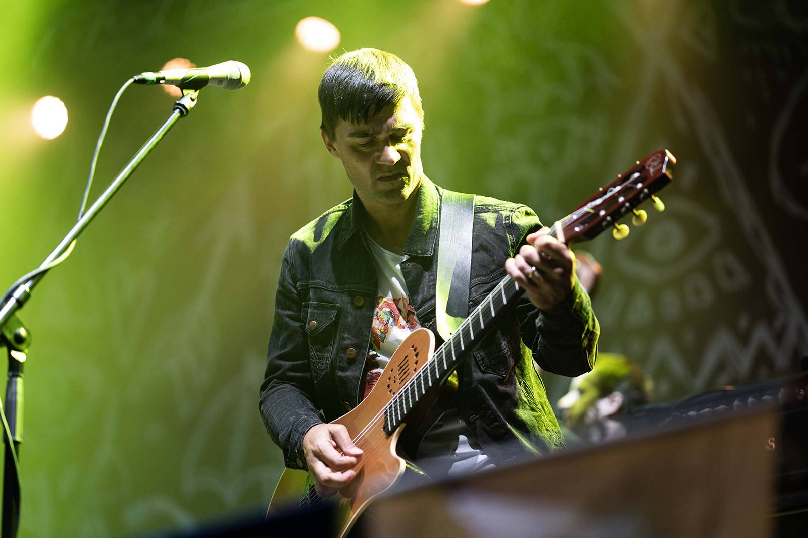 Tomáš Klus rozezpíval Ledárny Braník, na pódium si pozval manželku Tamaru