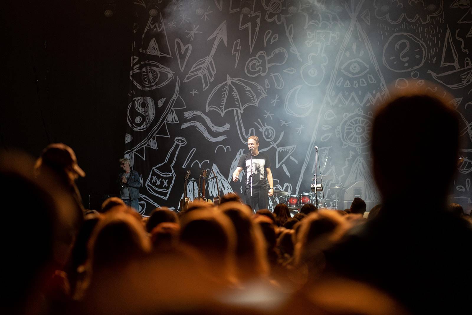 Tomáš Klus rozezpíval Ledárny Braník, na pódium si pozval manželku Tamaru