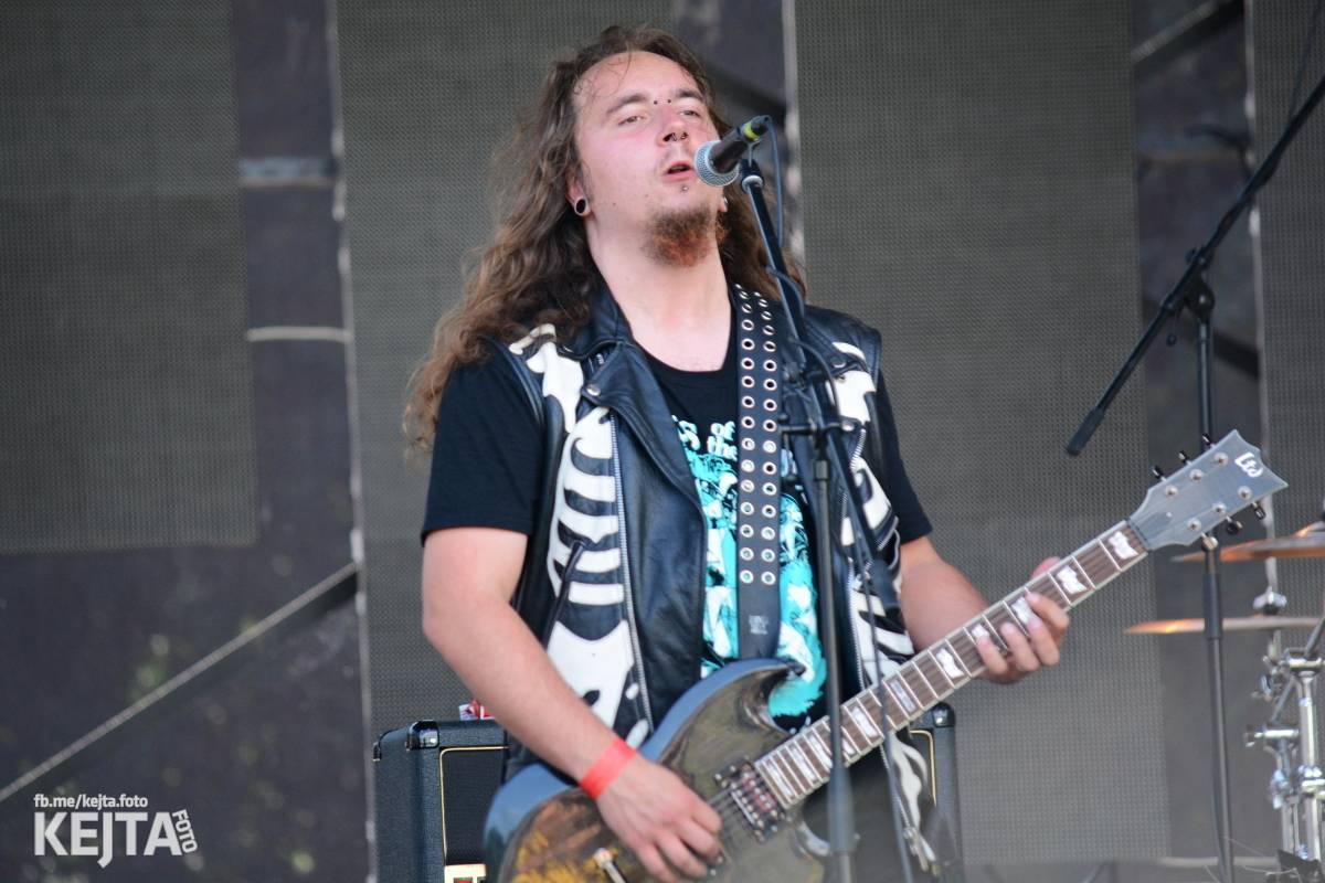 Páteční oslava Tří sester byla plná nejen punkových legend, zahráli Visací zámek, Ivan Mládek i Plexis