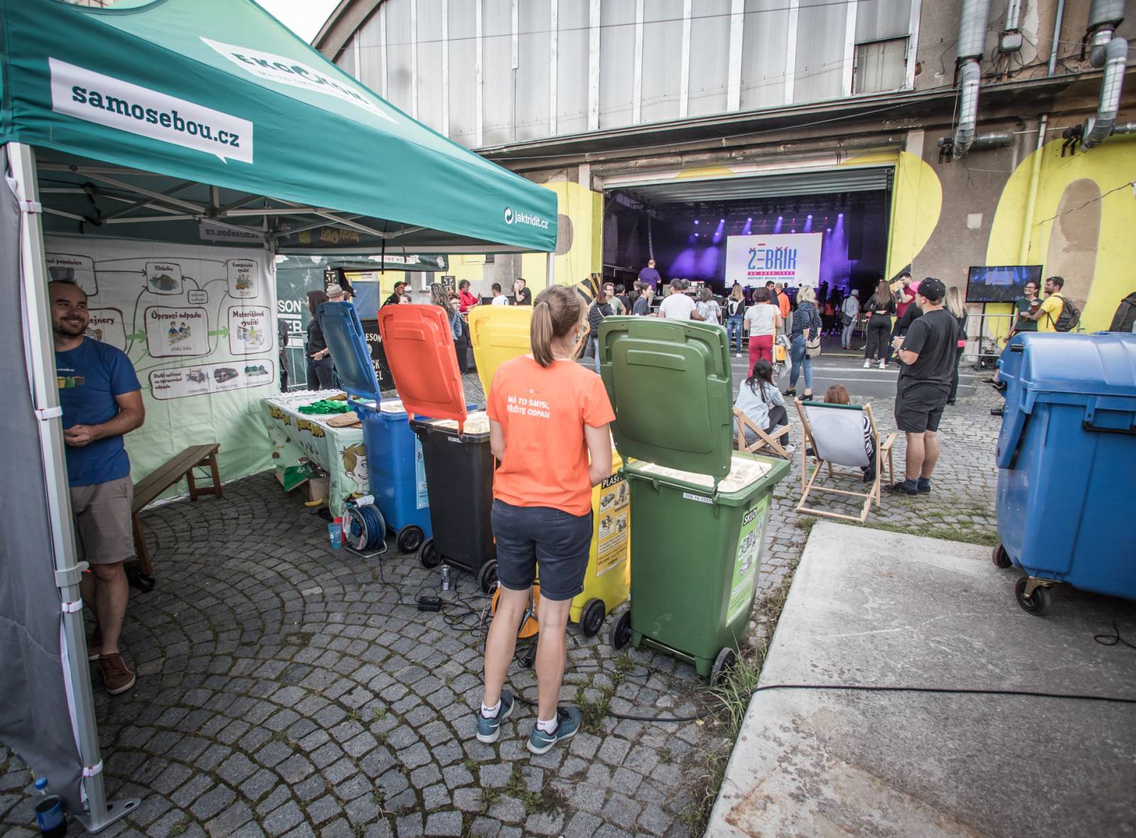 Dva Žebříky v jednom přinesly jedinečnou atmosféru. Marek Ztracený, Tomáš Klus a další byli fanouškům na dosah