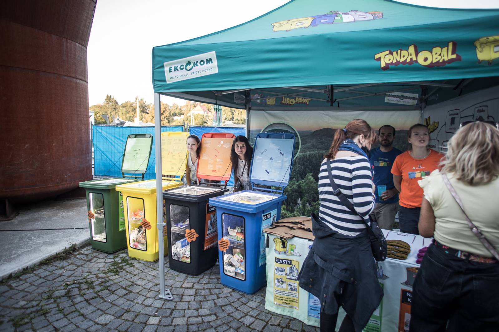 Dva Žebříky v jednom přinesly jedinečnou atmosféru. Marek Ztracený, Tomáš Klus a další byli fanouškům na dosah