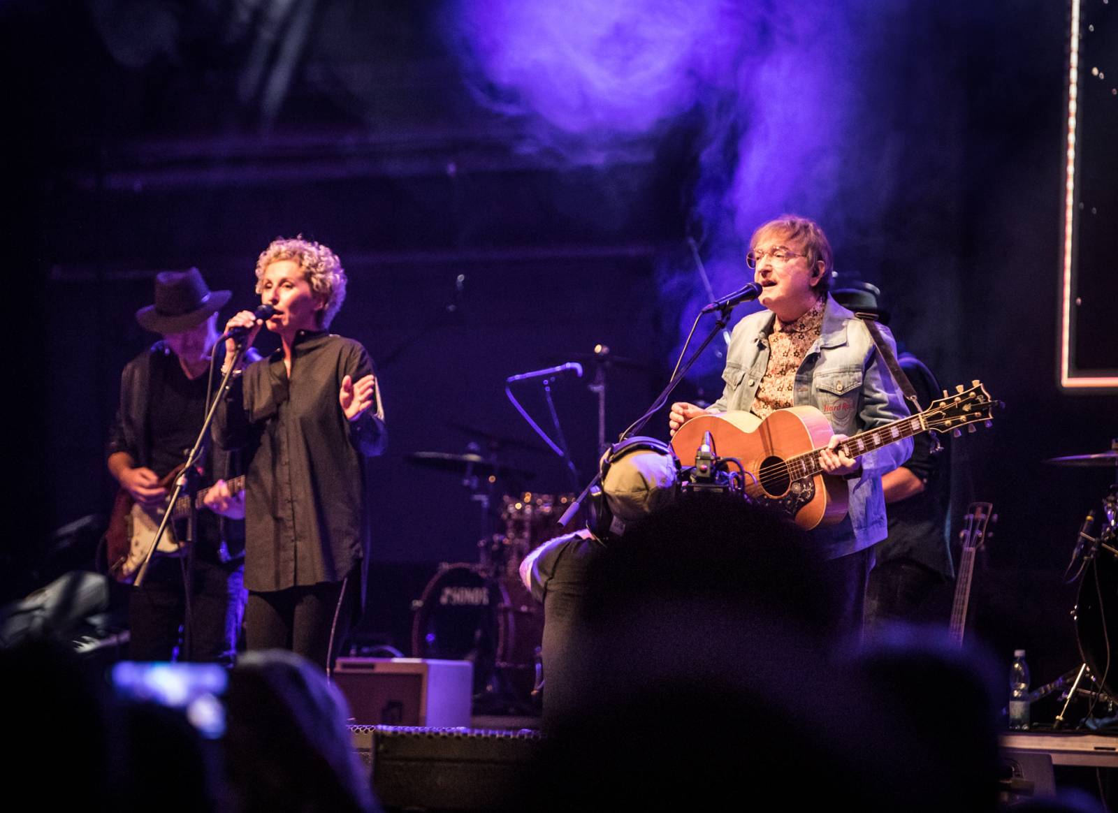 Dva Žebříky v jednom přinesly jedinečnou atmosféru. Marek Ztracený, Tomáš Klus a další byli fanouškům na dosah