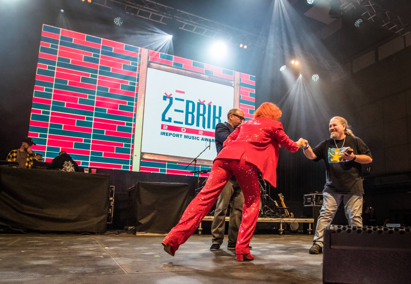 Dva Žebříky v jednom přinesly jedinečnou atmosféru. Marek Ztracený, Tomáš Klus a další byli fanouškům na dosah