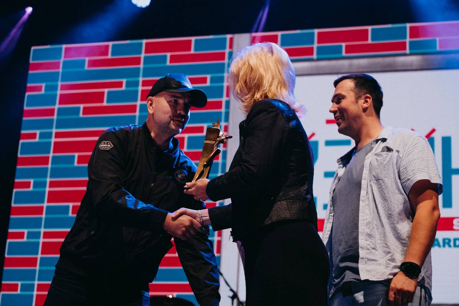 Šestihodinová show plná českých pěveckých hvězd. Ceny získali Vojtěch Dyk, Anna Julie Slováčková nebo Kateřina Marie Tichá