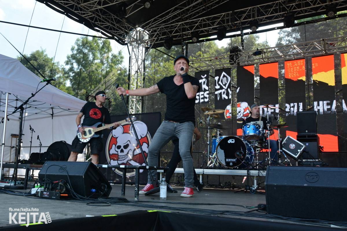 Festival Tří sester v Braníku zakončili koncerty Trautenberk, E!E nebo De Bill Heads