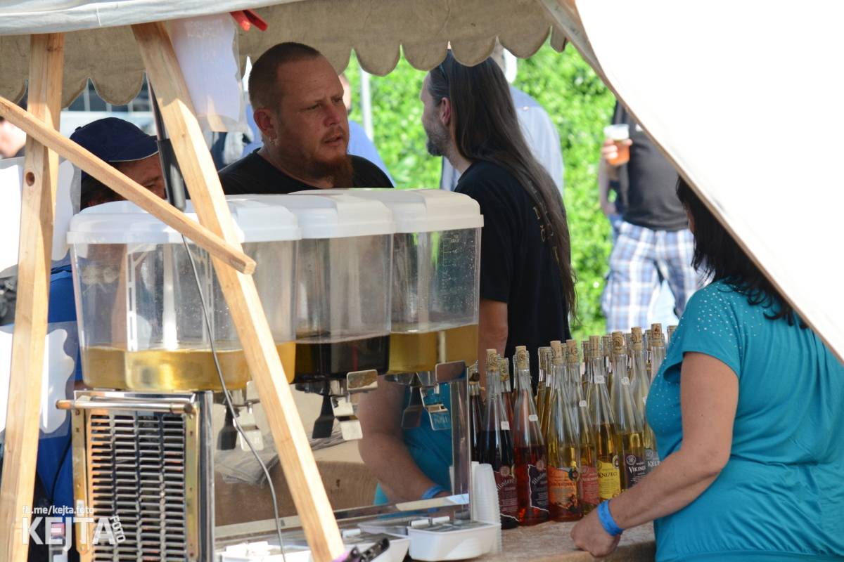 Festival Tří sester v Braníku zakončili koncerty Trautenberk, E!E nebo De Bill Heads