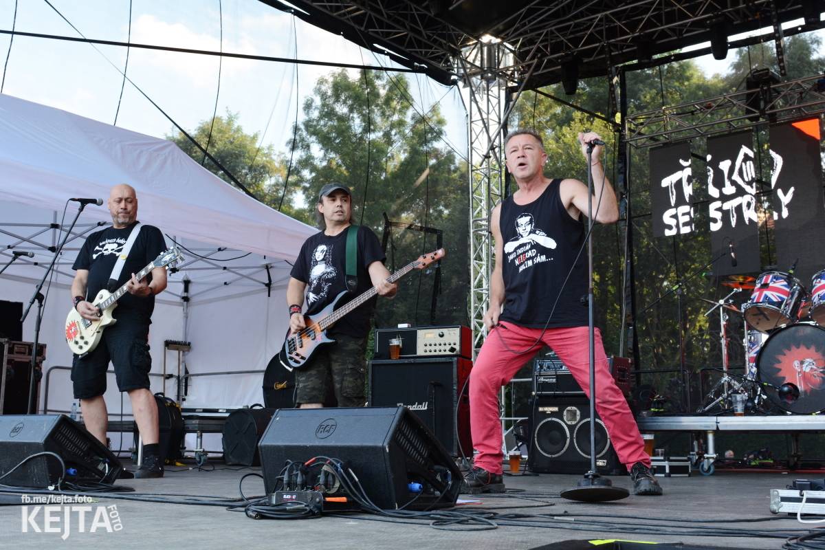 Festival Tří sester v Braníku zakončili koncerty Trautenberk, E!E nebo De Bill Heads