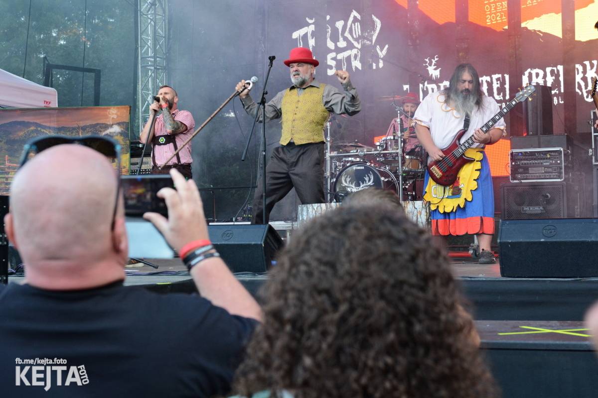 Festival Tří sester v Braníku zakončili koncerty Trautenberk, E!E nebo De Bill Heads