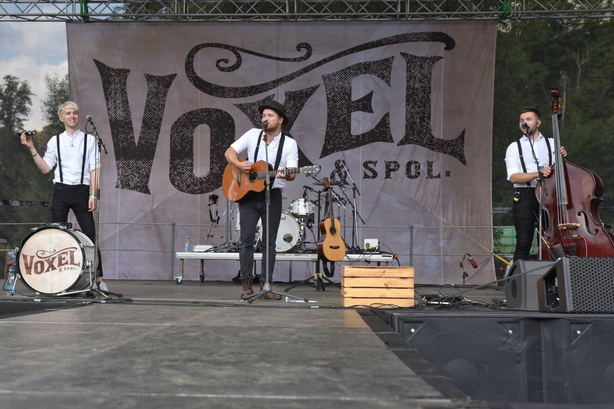 Jeleni si do Přibyslavi pozvali své přátele. Na festivalu jim zahráli Kateřina Marie Tichá i Mirai