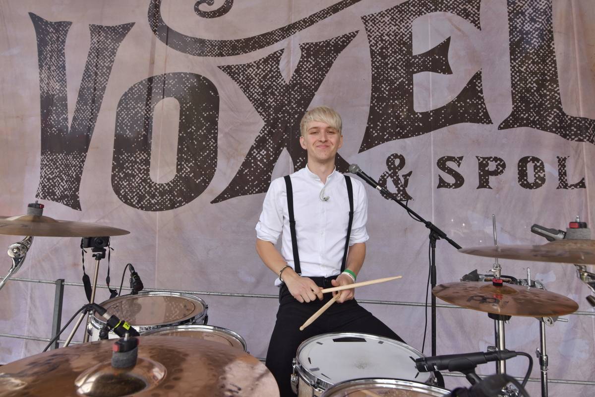 Jeleni si do Přibyslavi pozvali své přátele. Na festivalu jim zahráli Kateřina Marie Tichá i Mirai