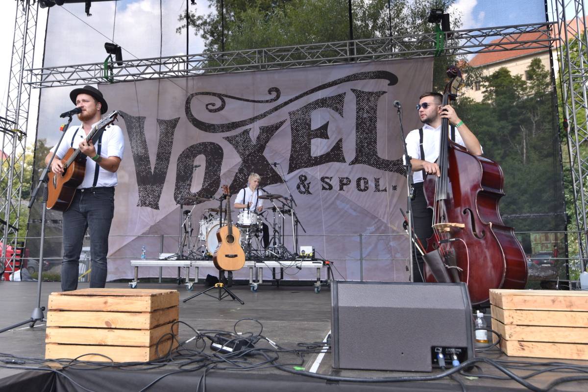 Jeleni si do Přibyslavi pozvali své přátele. Na festivalu jim zahráli Kateřina Marie Tichá i Mirai