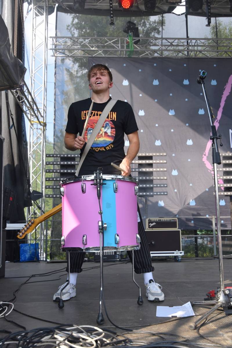 Jeleni si do Přibyslavi pozvali své přátele. Na festivalu jim zahráli Kateřina Marie Tichá i Mirai