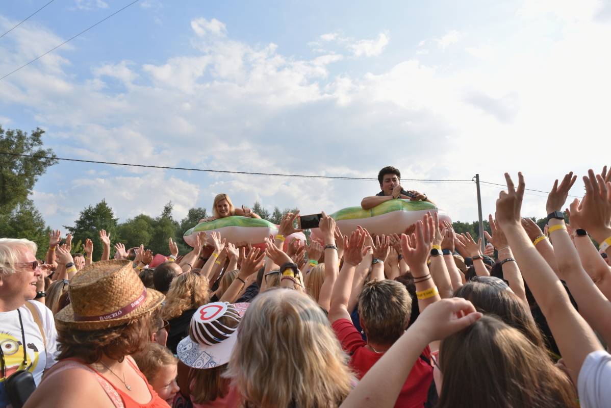 Jeleni si do Přibyslavi pozvali své přátele. Na festivalu jim zahráli Kateřina Marie Tichá i Mirai