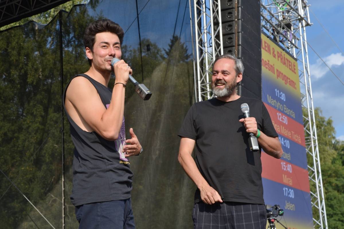 Jeleni si do Přibyslavi pozvali své přátele. Na festivalu jim zahráli Kateřina Marie Tichá i Mirai