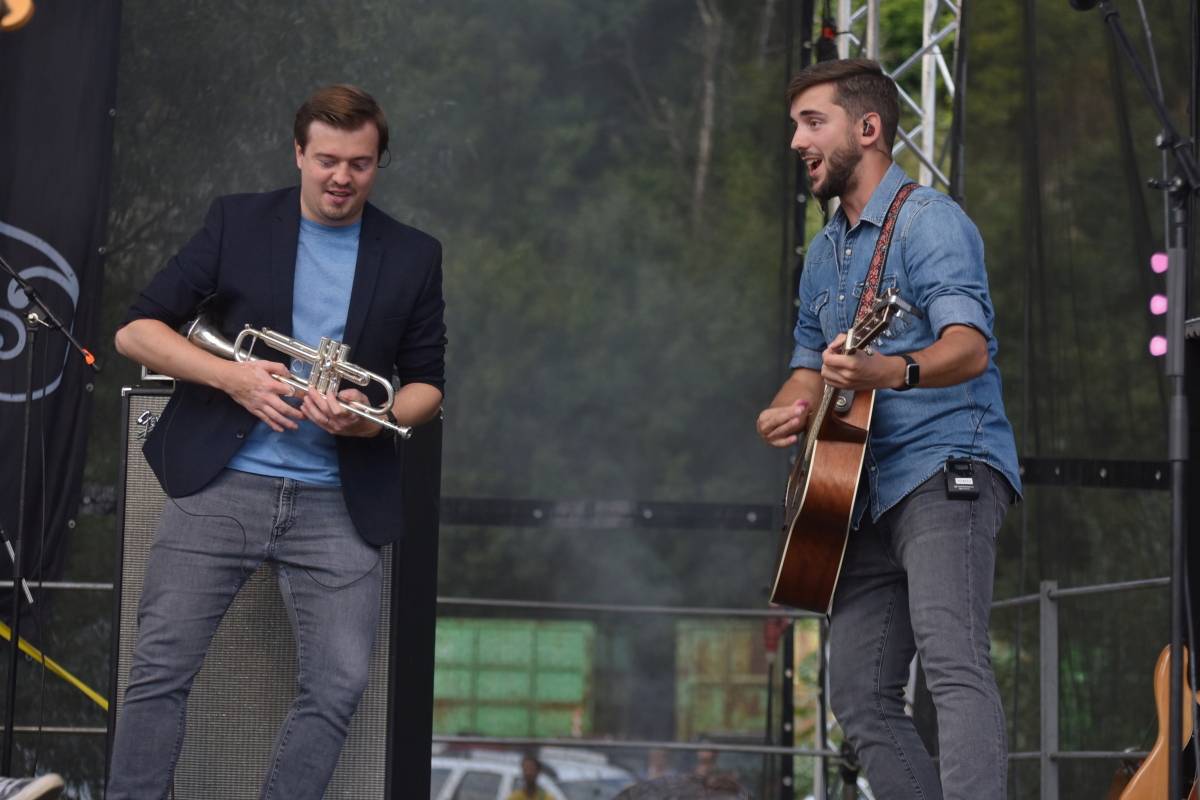 Jeleni si do Přibyslavi pozvali své přátele. Na festivalu jim zahráli Kateřina Marie Tichá i Mirai