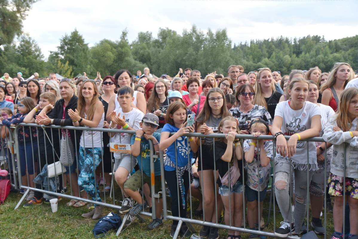 Jeleni si do Přibyslavi pozvali své přátele. Na festivalu jim zahráli Kateřina Marie Tichá i Mirai