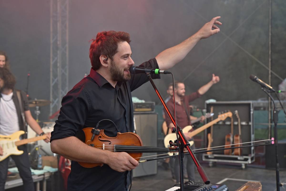 Jeleni si do Přibyslavi pozvali své přátele. Na festivalu jim zahráli Kateřina Marie Tichá i Mirai