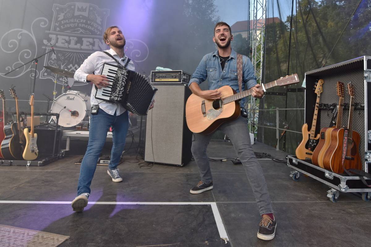 Jeleni si do Přibyslavi pozvali své přátele. Na festivalu jim zahráli Kateřina Marie Tichá i Mirai