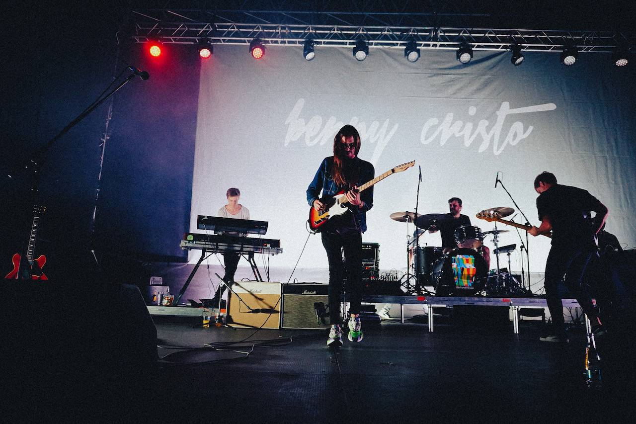 Ben Cristovao si do Ledáren přivezl několik hostů, zazpíval si s Miraiem Navrátilem nebo Adamem Mišíkem