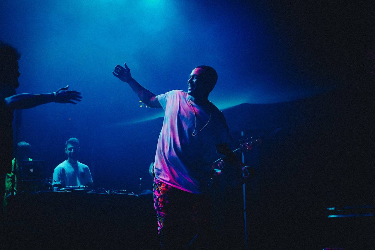 Ben Cristovao si do Ledáren přivezl několik hostů, zazpíval si s Miraiem Navrátilem nebo Adamem Mišíkem