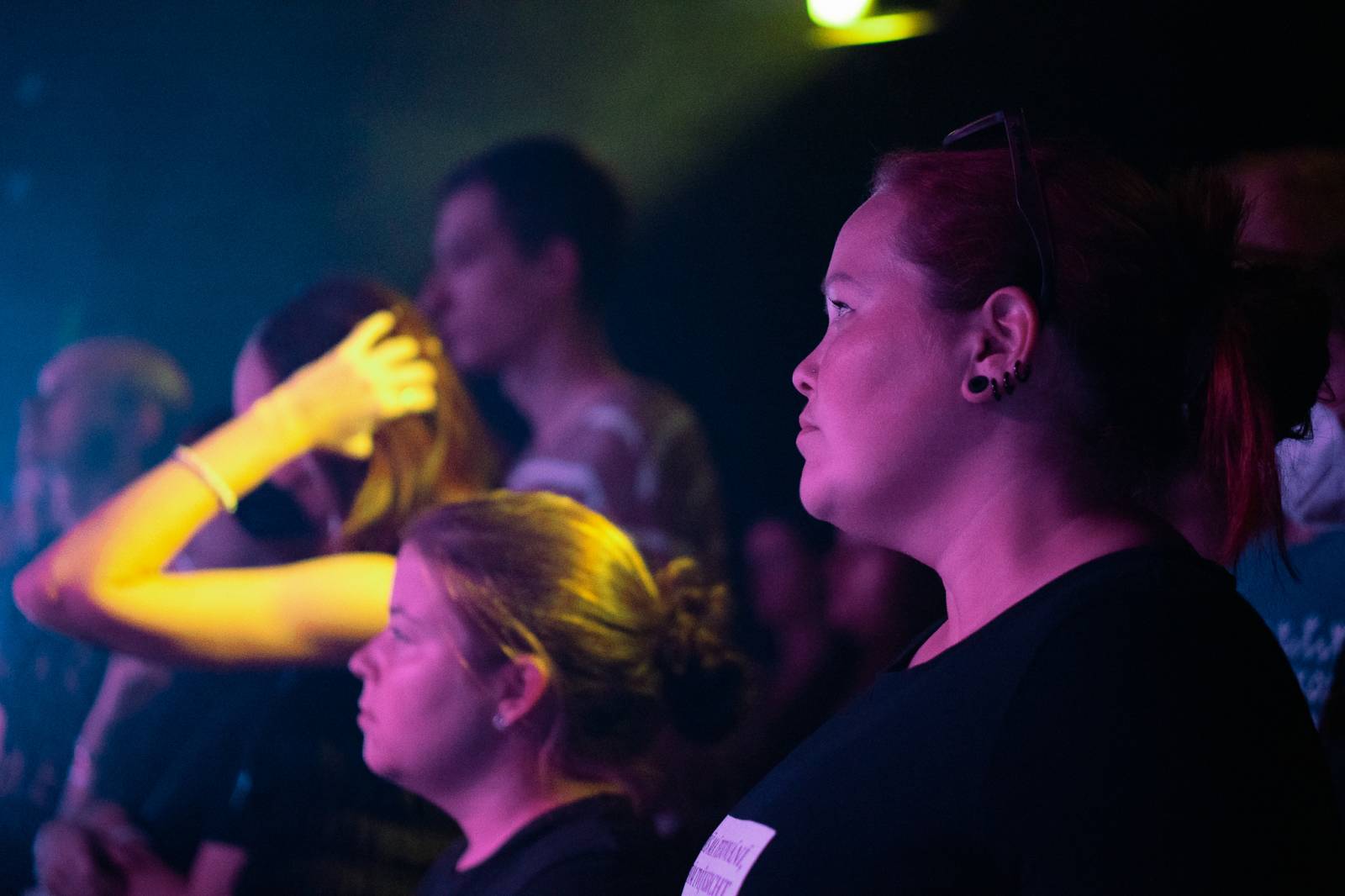 Smích, jásot i rytmické tleskání. To byli Mighty Oaks v pražském Rock Café