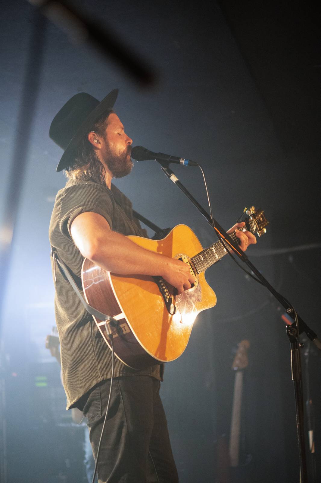 Smích, jásot i rytmické tleskání. To byli Mighty Oaks v pražském Rock Café