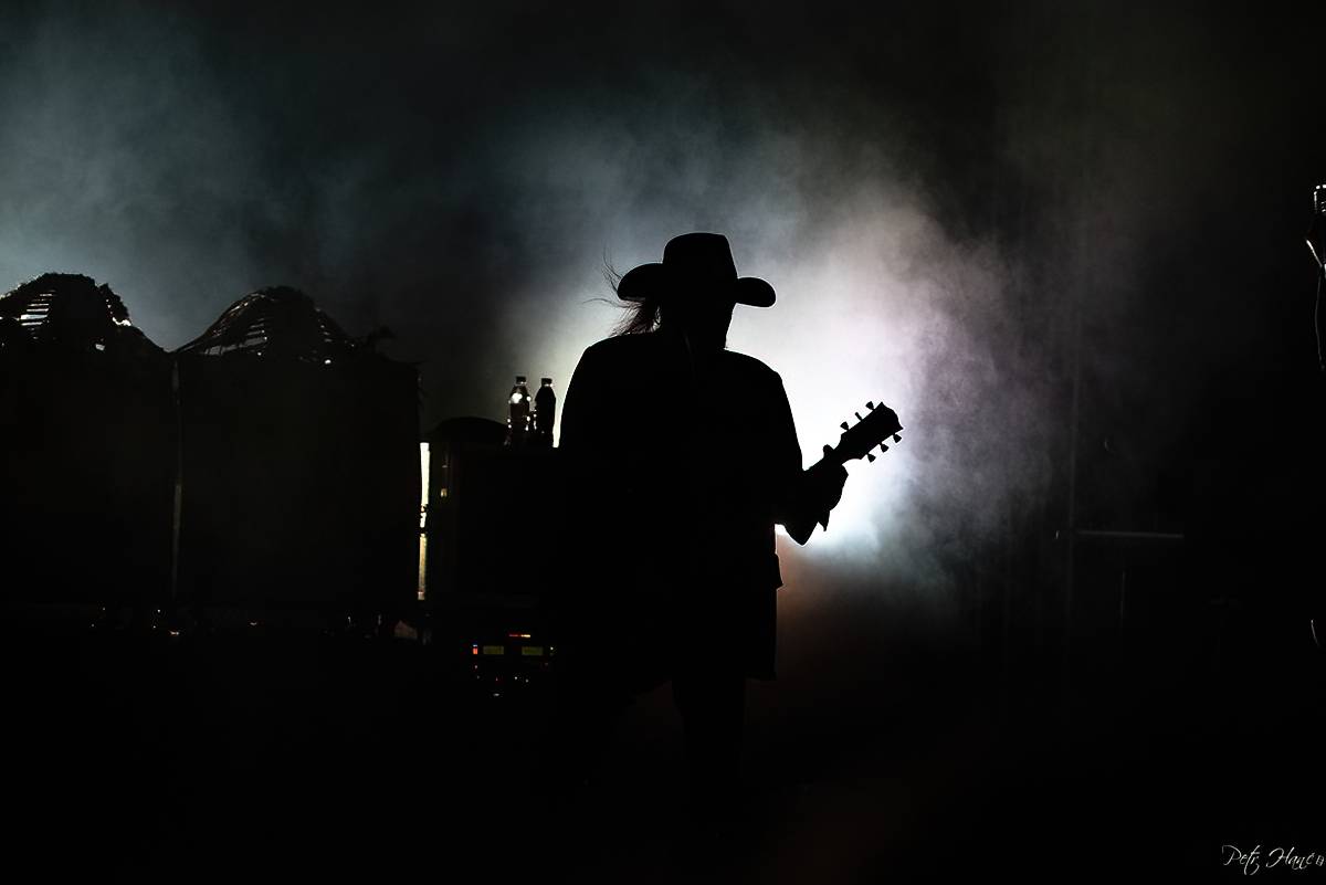 Lucie a Totální nasazení zazpívali pro Nemocnici Slaný své největší hity