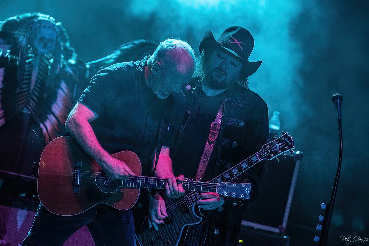 Lucie a Totální nasazení zazpívali pro Nemocnici Slaný své největší hity