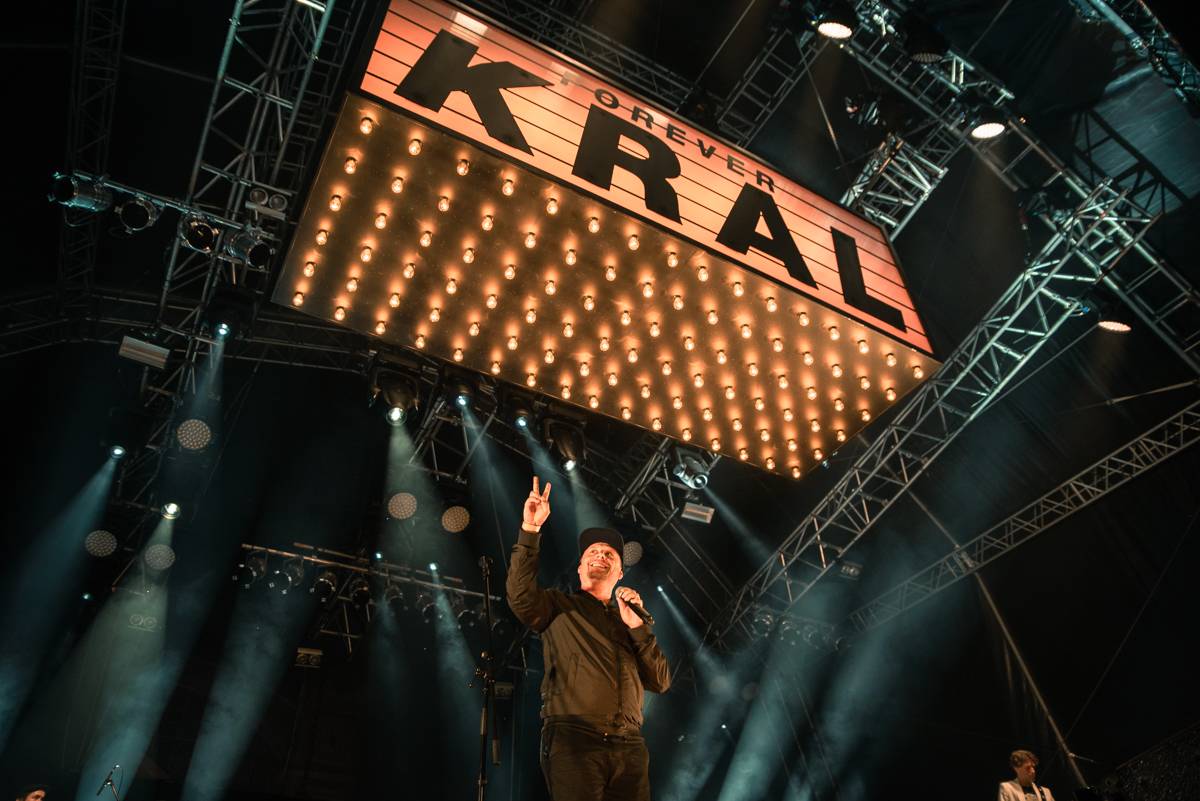 Miro Žbirka, Lenny, Jiří Suchý a další zavzpomínali na Metronome Warm Up na Ivana Krále