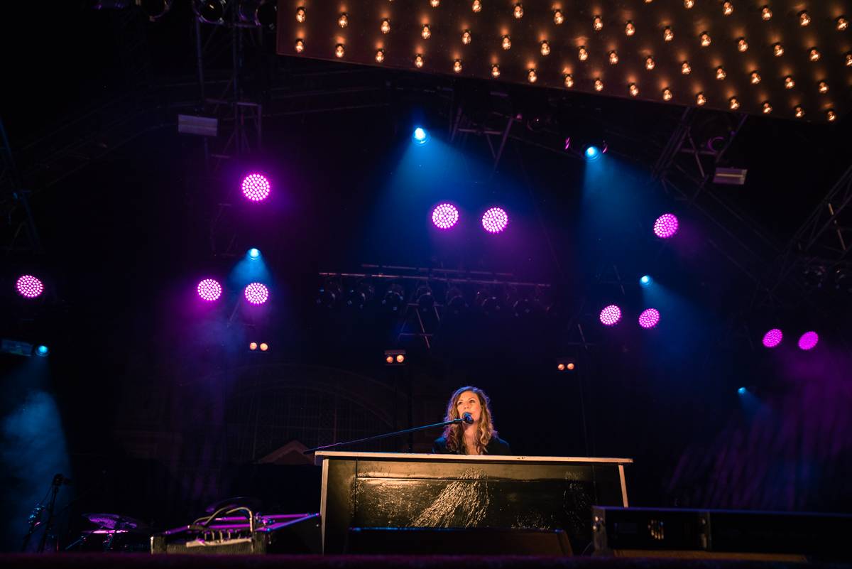 Miro Žbirka, Lenny, Jiří Suchý a další zavzpomínali na Metronome Warm Up na Ivana Krále