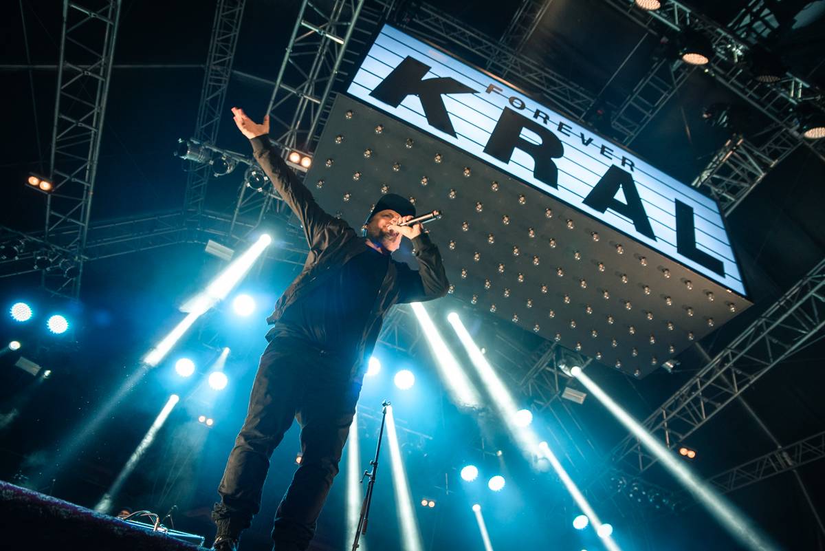 Miro Žbirka, Lenny, Jiří Suchý a další zavzpomínali na Metronome Warm Up na Ivana Krále