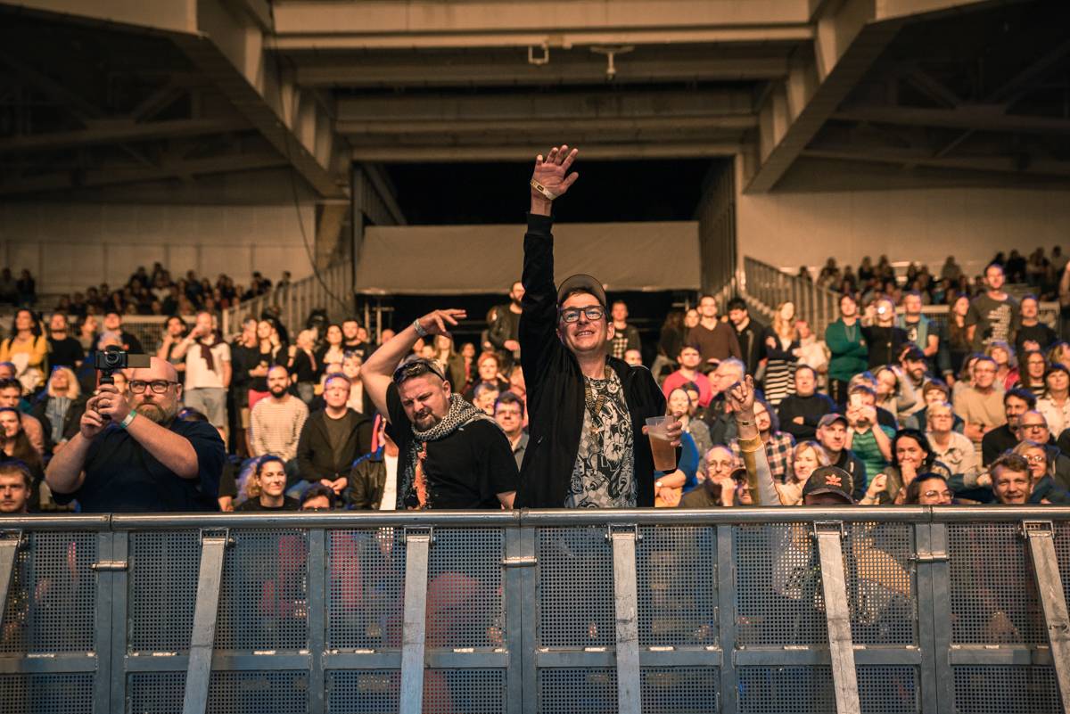 Miro Žbirka, Lenny, Jiří Suchý a další zavzpomínali na Metronome Warm Up na Ivana Krále
