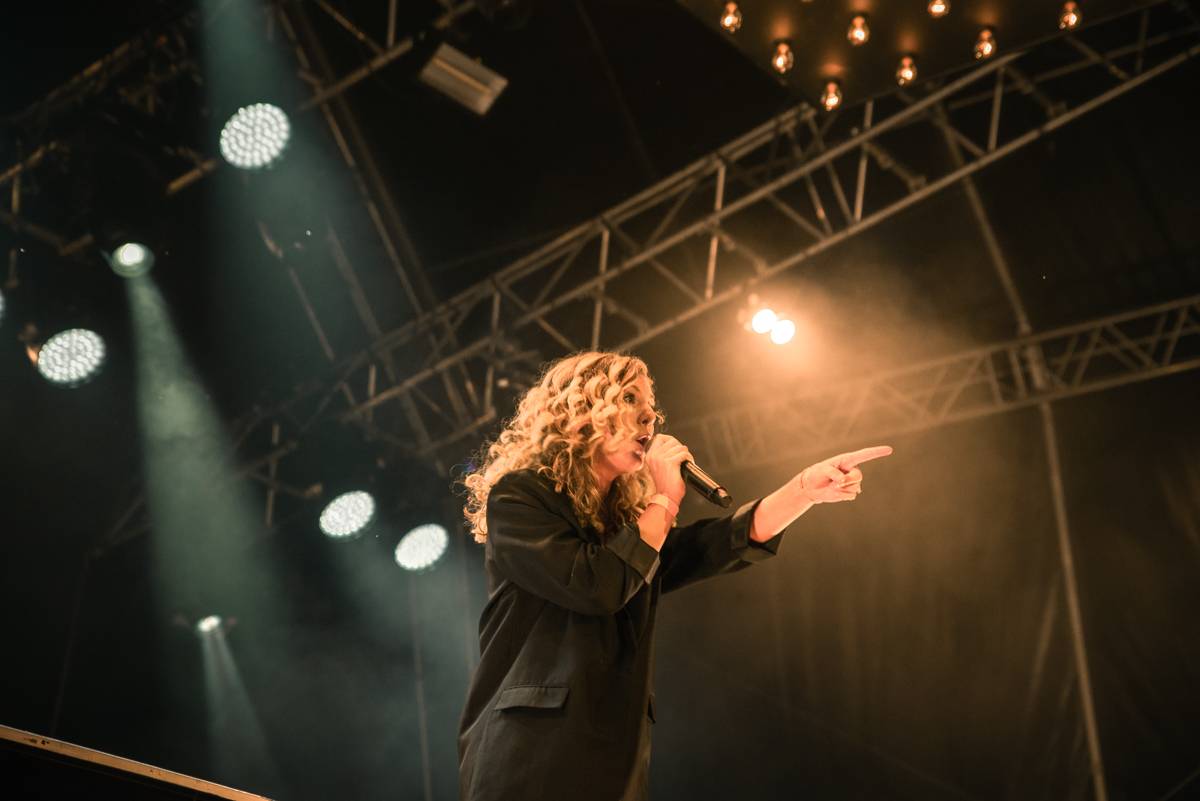 Miro Žbirka, Lenny, Jiří Suchý a další zavzpomínali na Metronome Warm Up na Ivana Krále