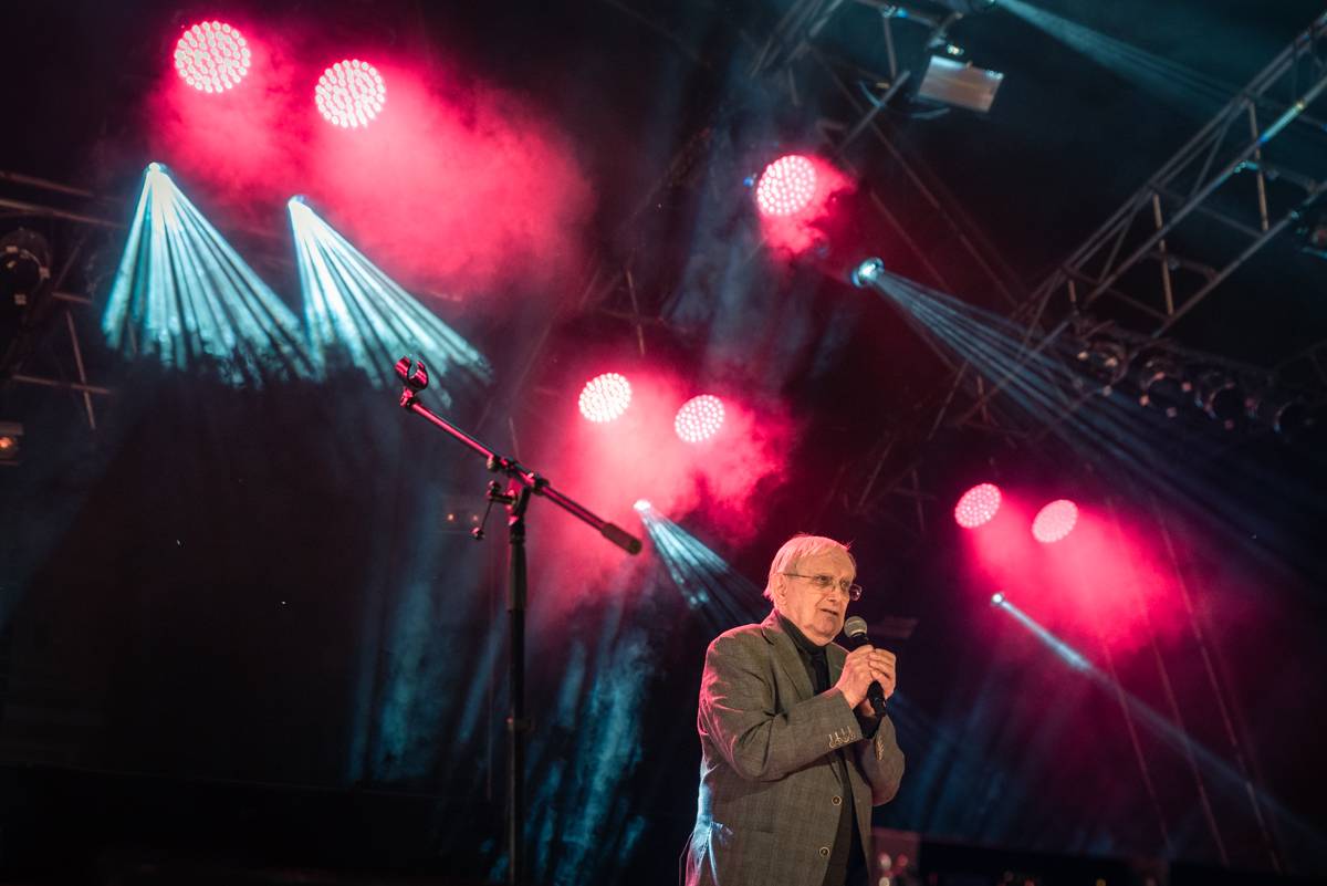 Miro Žbirka, Lenny, Jiří Suchý a další zavzpomínali na Metronome Warm Up na Ivana Krále