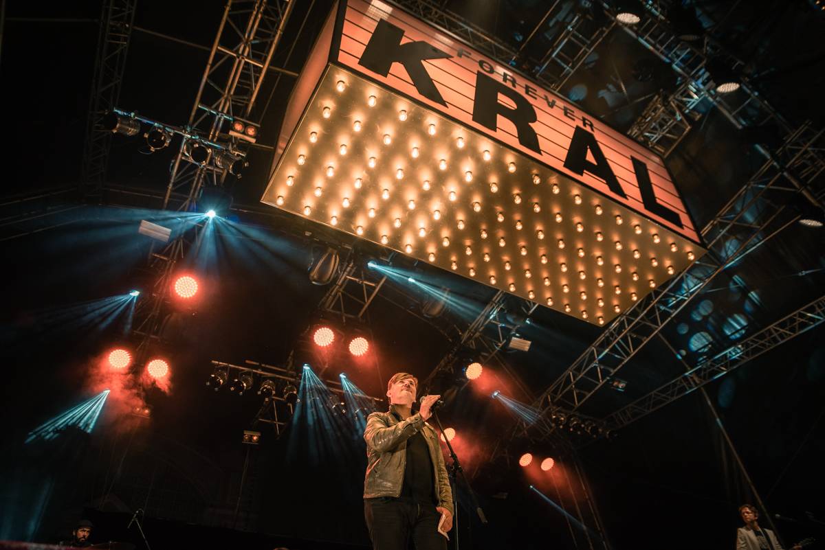 Miro Žbirka, Lenny, Jiří Suchý a další zavzpomínali na Metronome Warm Up na Ivana Krále