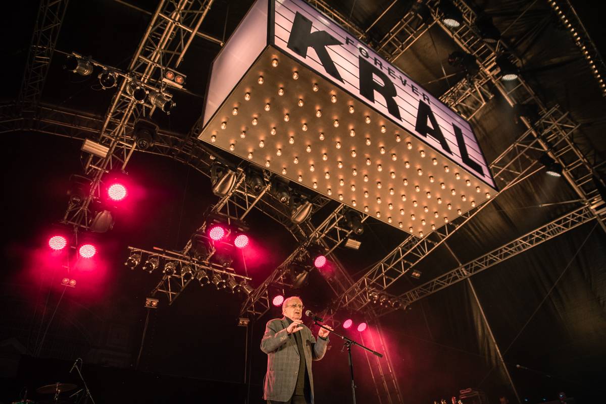 Miro Žbirka, Lenny, Jiří Suchý a další zavzpomínali na Metronome Warm Up na Ivana Krále