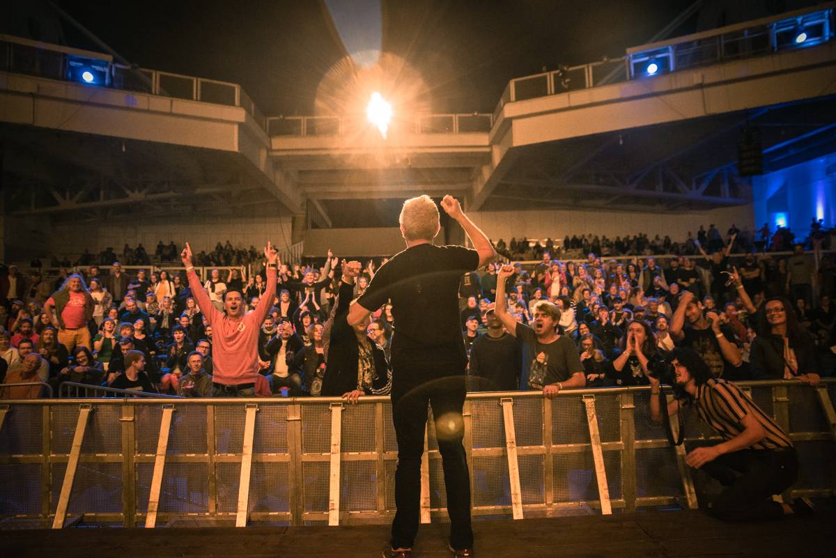 Miro Žbirka, Lenny, Jiří Suchý a další zavzpomínali na Metronome Warm Up na Ivana Krále