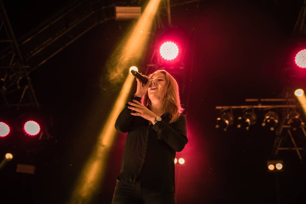 Miro Žbirka, Lenny, Jiří Suchý a další zavzpomínali na Metronome Warm Up na Ivana Krále