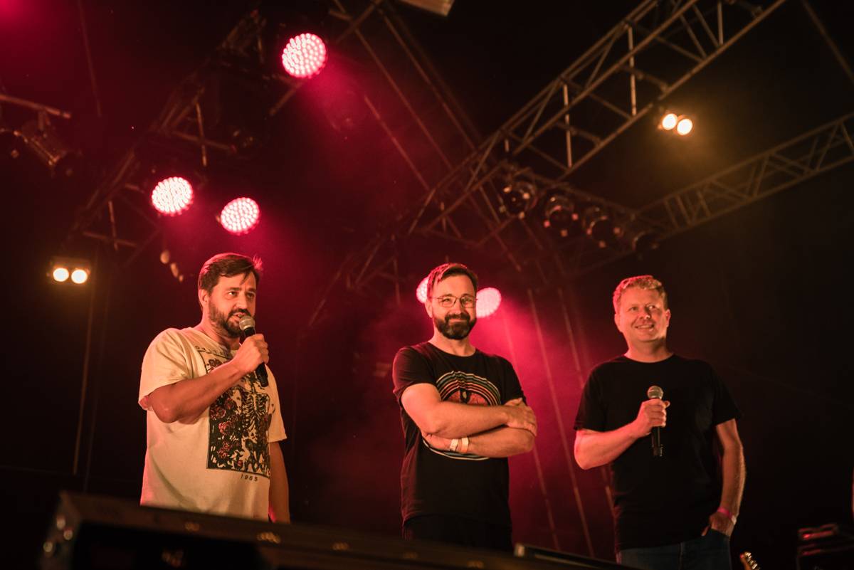 Miro Žbirka, Lenny, Jiří Suchý a další zavzpomínali na Metronome Warm Up na Ivana Krále