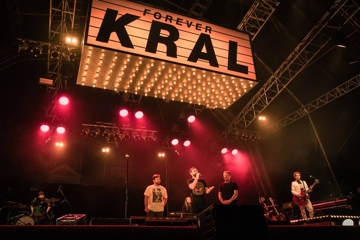 Miro Žbirka, Lenny, Jiří Suchý a další zavzpomínali na Metronome Warm Up na Ivana Krále