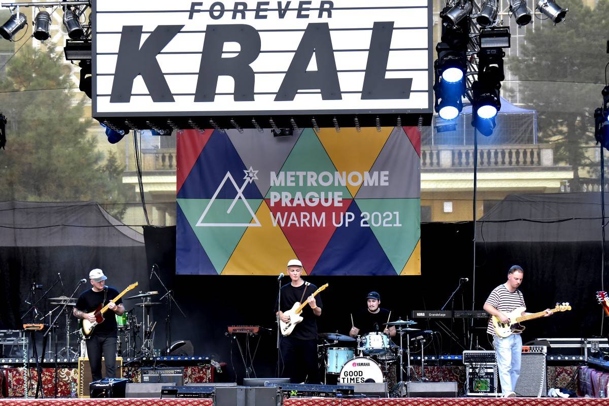 Metronome vzpomínal na Ivana Krále, jeho skladby zazpívali Miro Žbirka, Aneta Langerová nebo Lenka Dusilová