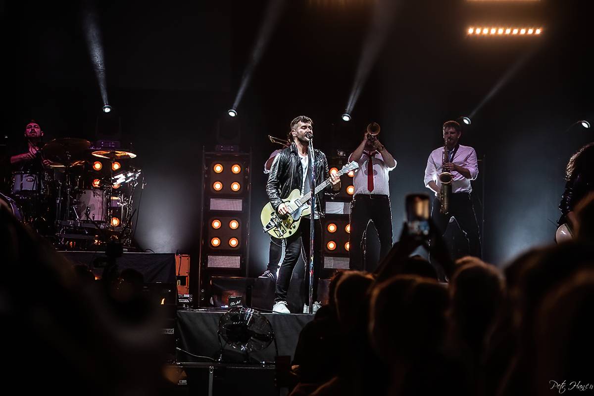Marek Ztracený rozzářil O2 arenu, na pódium si pozval Martu Jandovou a Richarda Genzera